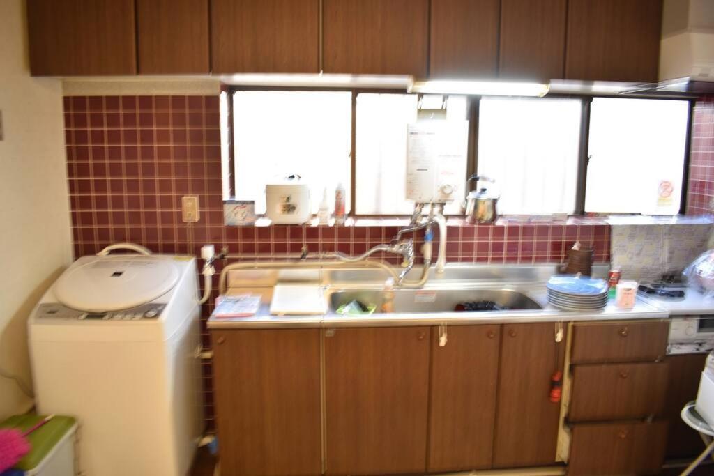 Only For One Group Cheaper For 6Th & 7Th Guest 市街地中心部 一棟貸しの宿 Guest House Don'S Home Takayama  Esterno foto